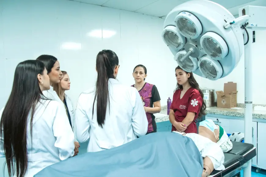 Universidade Central do Paraguai de Pedro Juan com matrículas abertas para Medicina em 2026.1