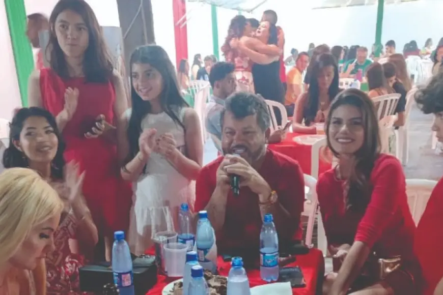 Multidão participa de festa natalina de universitários em Pedro Juan Caballero