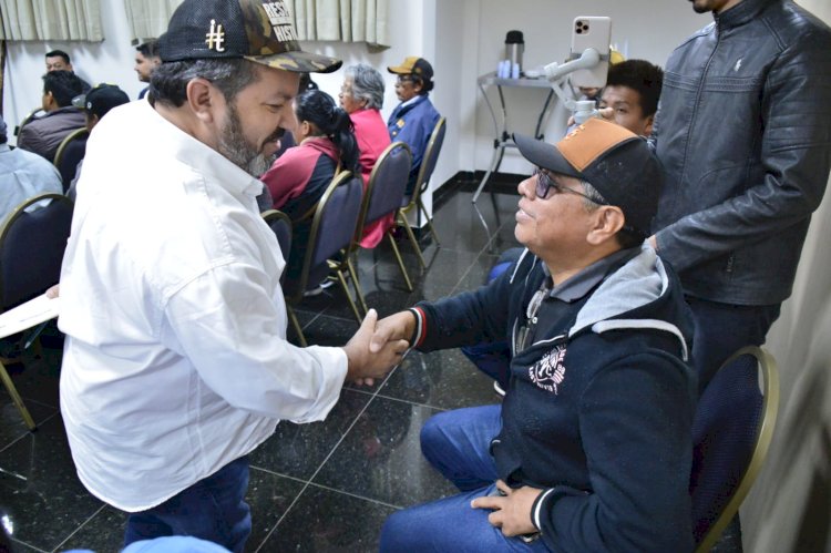 Carlos Bernardo recebe ritual de pajelança das tribos indígenas de MS