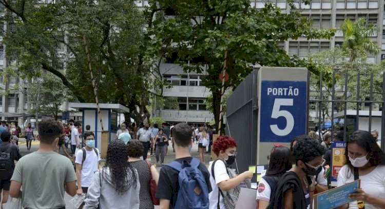 Estudantes já podem acessar o cartão de confirmação do Enem