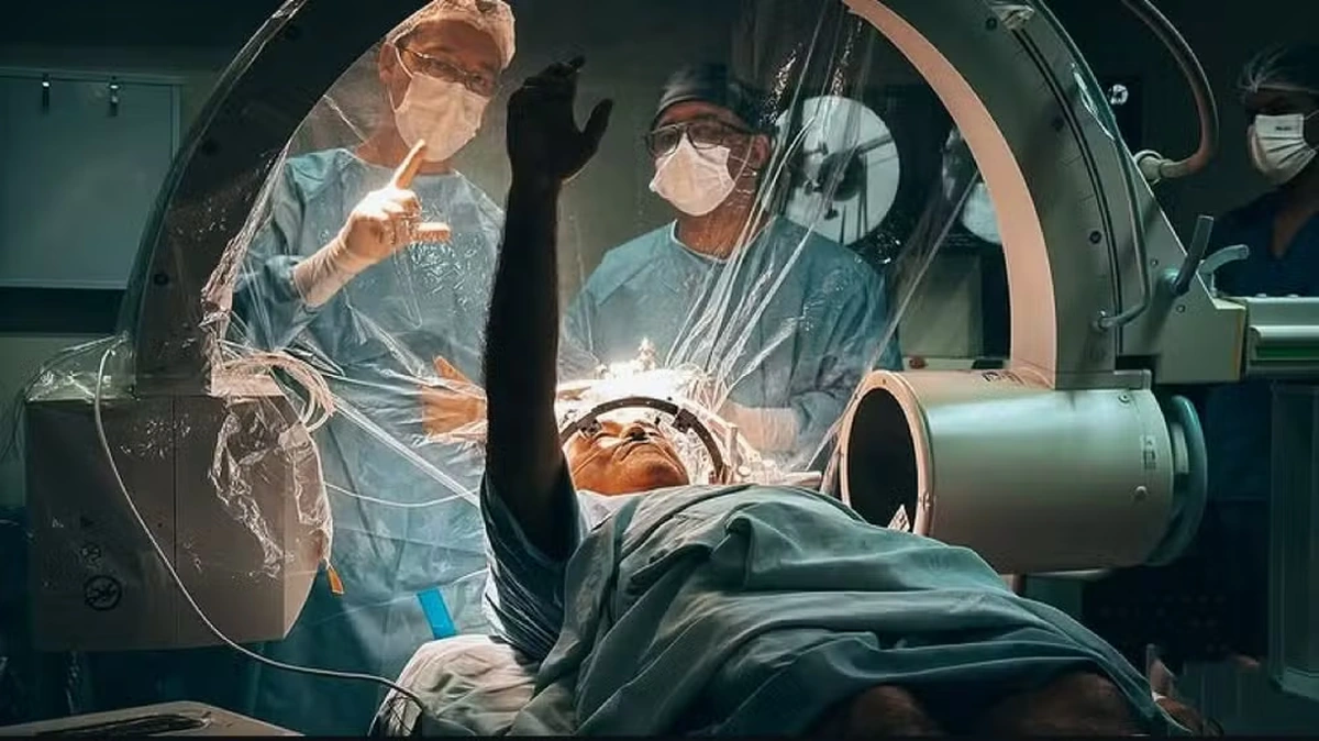 Japão aprova primeiro tratamento com células-tronco para Parkinson; terapia pode começar a ser aplicada em pacientes ainda este ano.